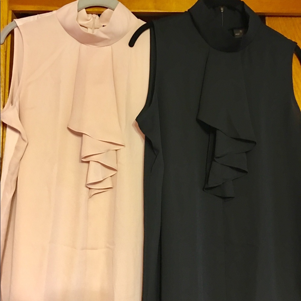 2 Tops, never worn Short sleeve Invisible zipper!